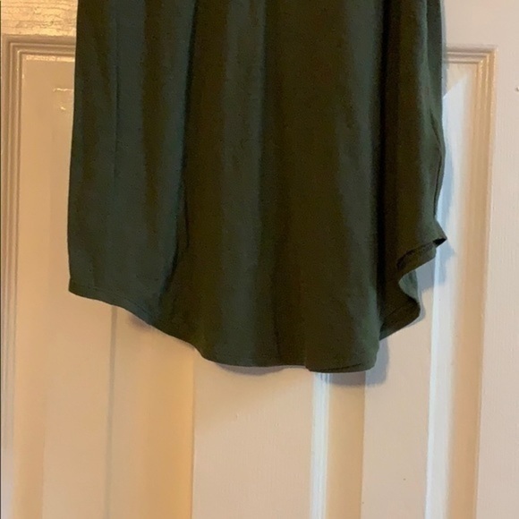 Express Green loose fitting sleeveless top Small - Picture 8 of 8